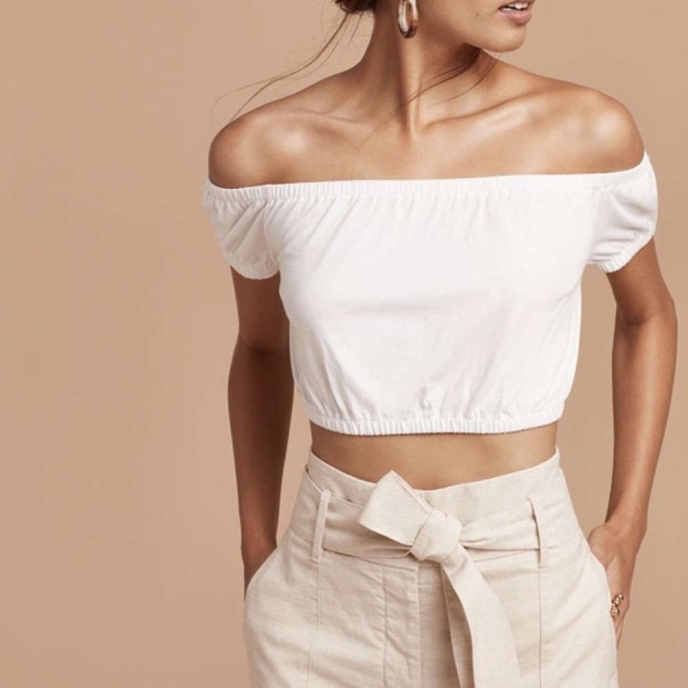 BNWT Aritzia Wilfred Adelisa top, size S